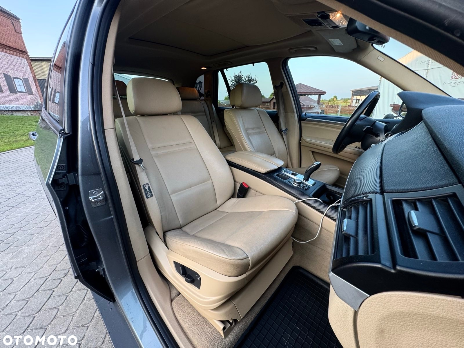BMW X5 4.8i xDrive - 18
