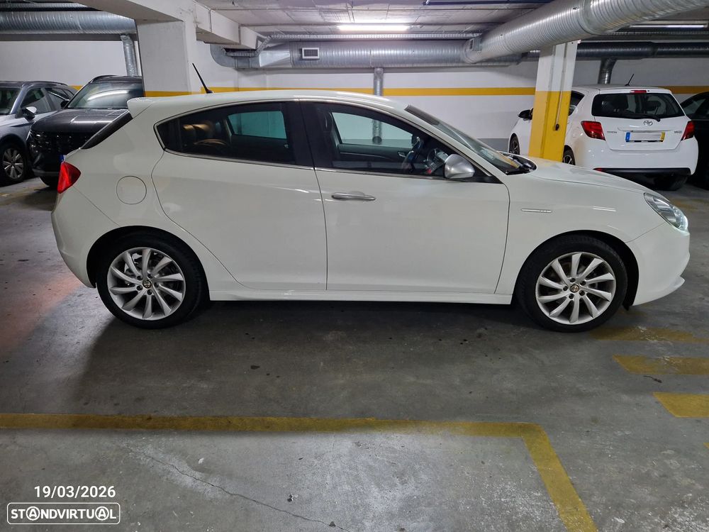 Alfa Romeo Giulietta - 7