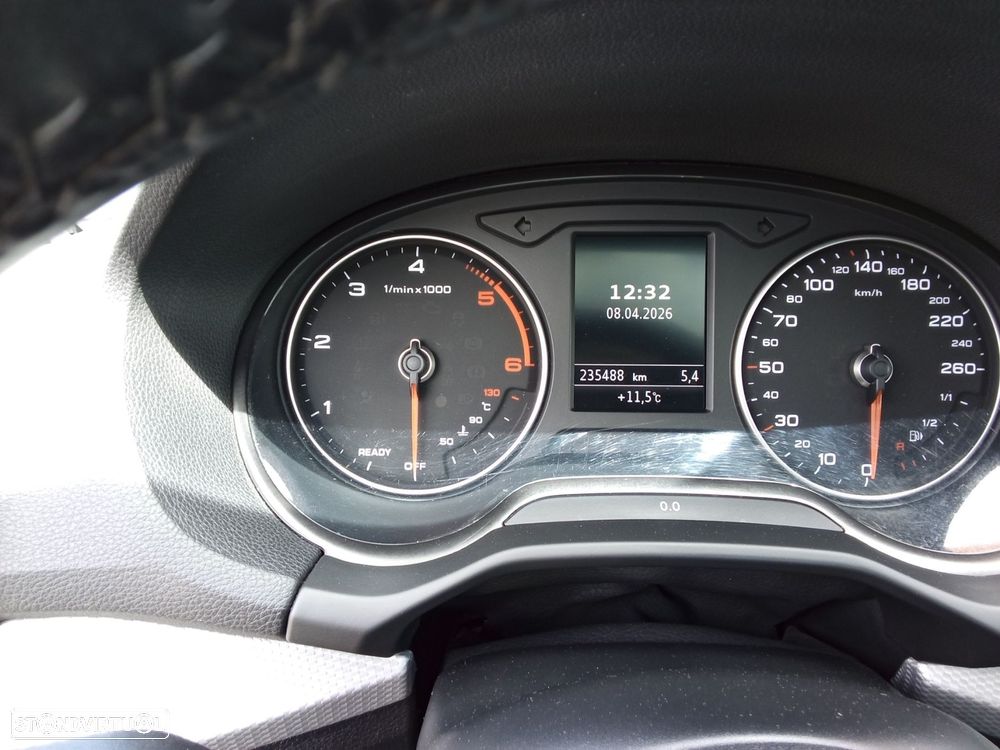 Audi Q2 30 TDI Advanced - 16