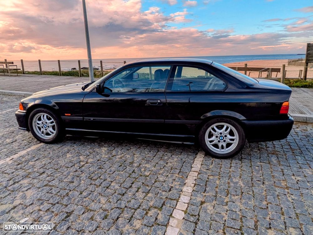 BMW 318 iS Coupé M Sport - 5