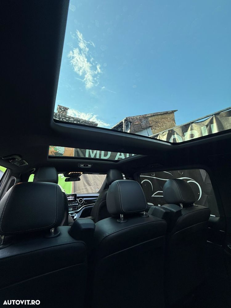 Mercedes-Benz V - 8