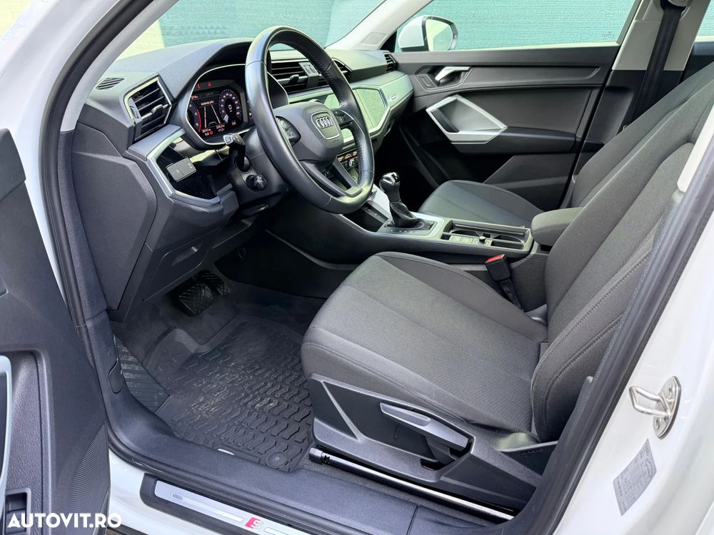 Audi Q3 2.0 35 TDI S tronic quattro S Line - 8