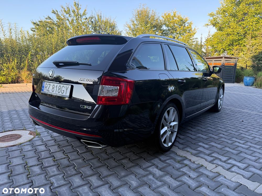 Skoda Octavia 2.0 TDI SCR 4x4 RS DSG - 4