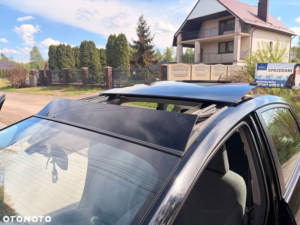 Toyota Prius 1.8 HSD Prestige - 8