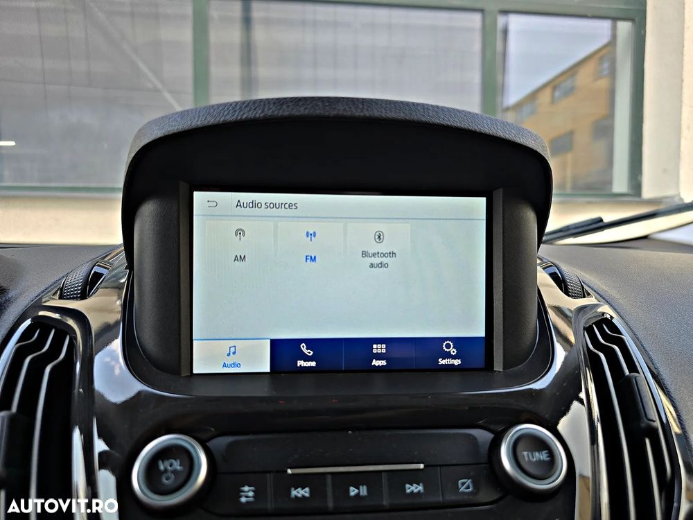 Ford Tourneo Courier 1.5 TDCi S&S Titanium - 23