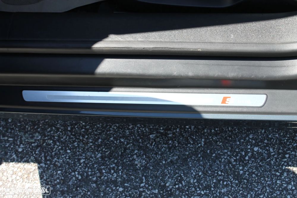 Audi TT Coupé 1.8 TFSI S-line - 25