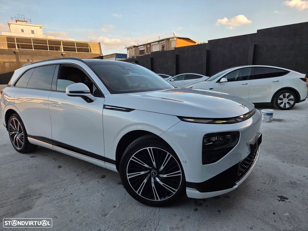 Xpeng G9 98 kWh AWD Performance + Pack Premium - 10