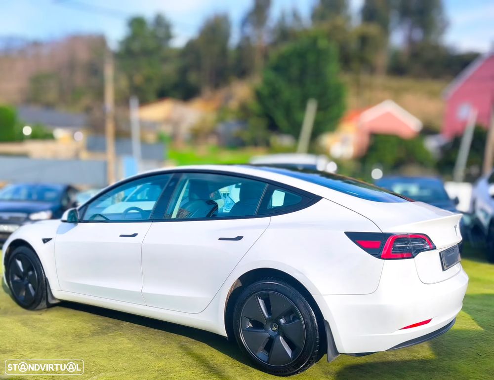 Tesla Model 3 Standard Range Plus RWD - 4
