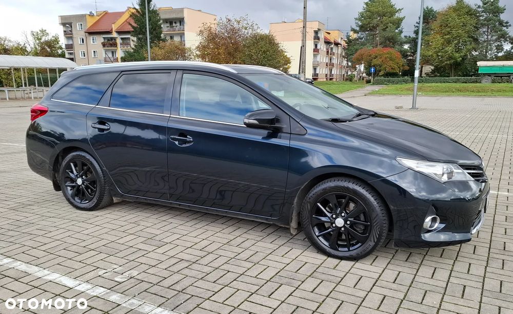 Toyota Auris 2.0 D-4D START Edition - 9