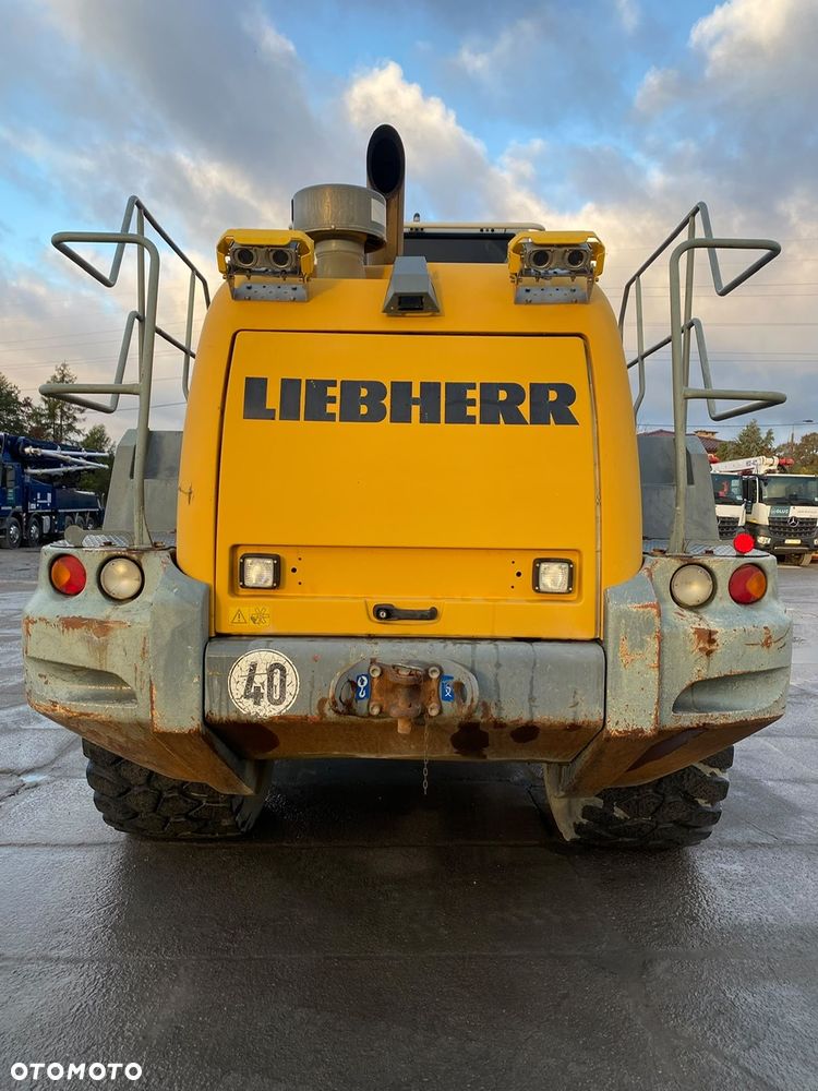 Liebherr L566 2plus2 - 7