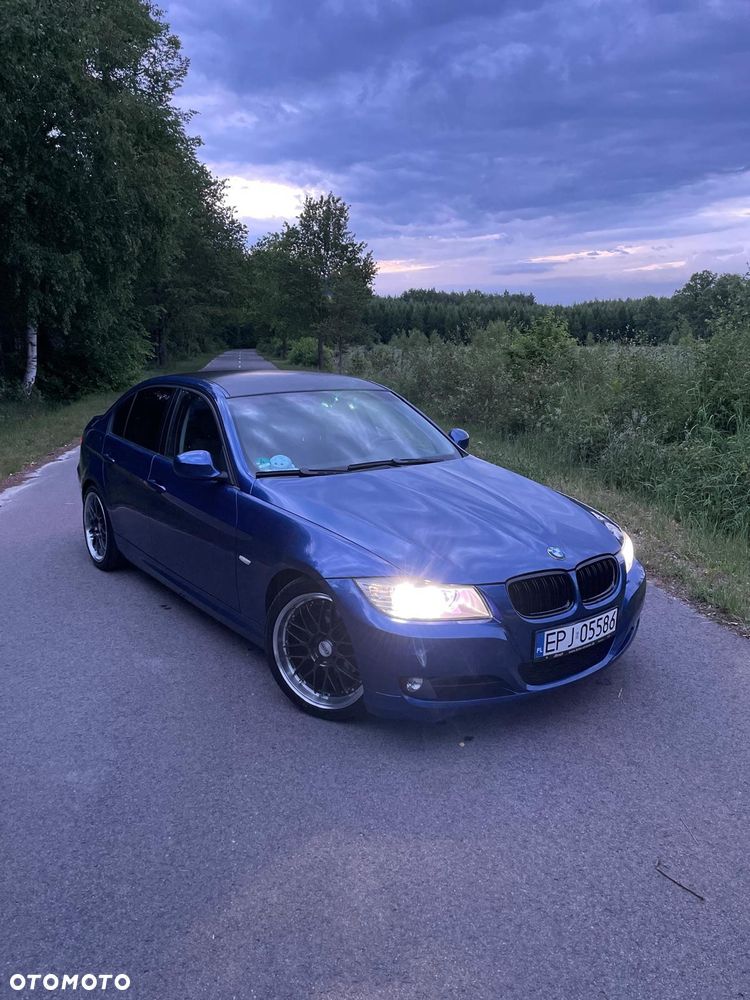 BMW Seria 3 318i - 1