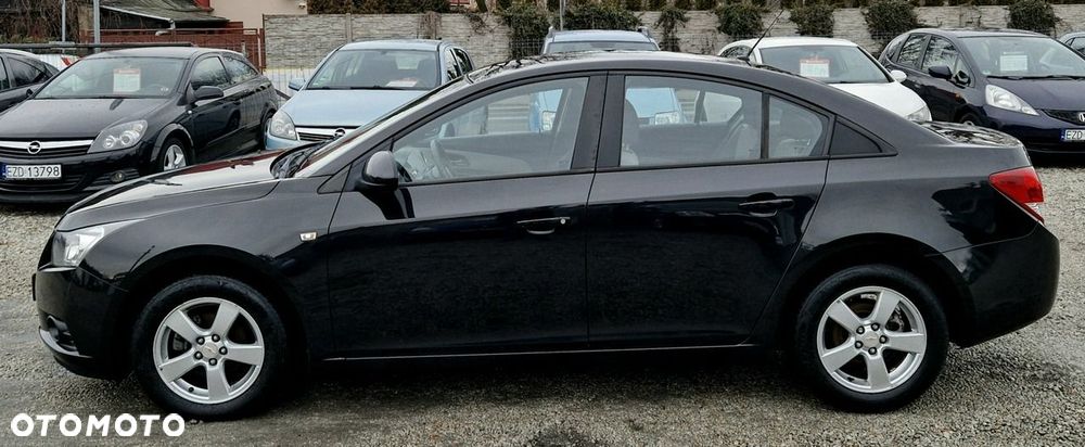 Chevrolet Cruze - 17