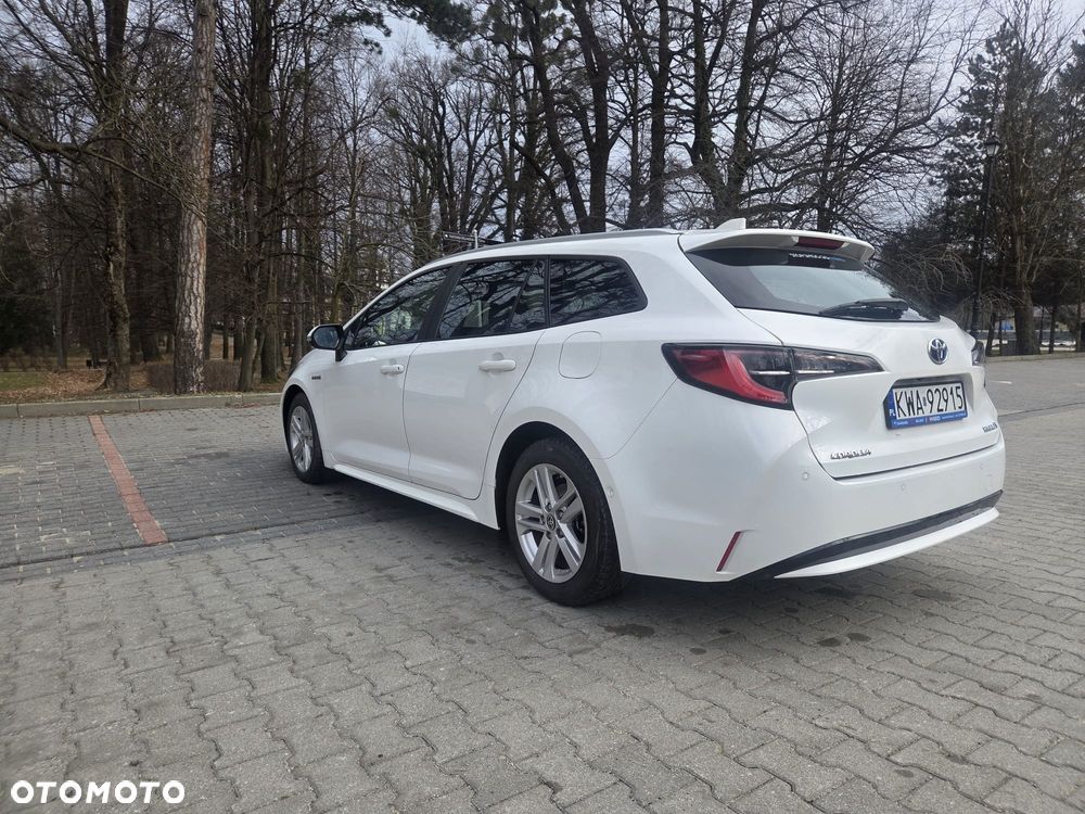 Toyota Corolla ver-1-8-hybrid-gpf-comfort - 5
