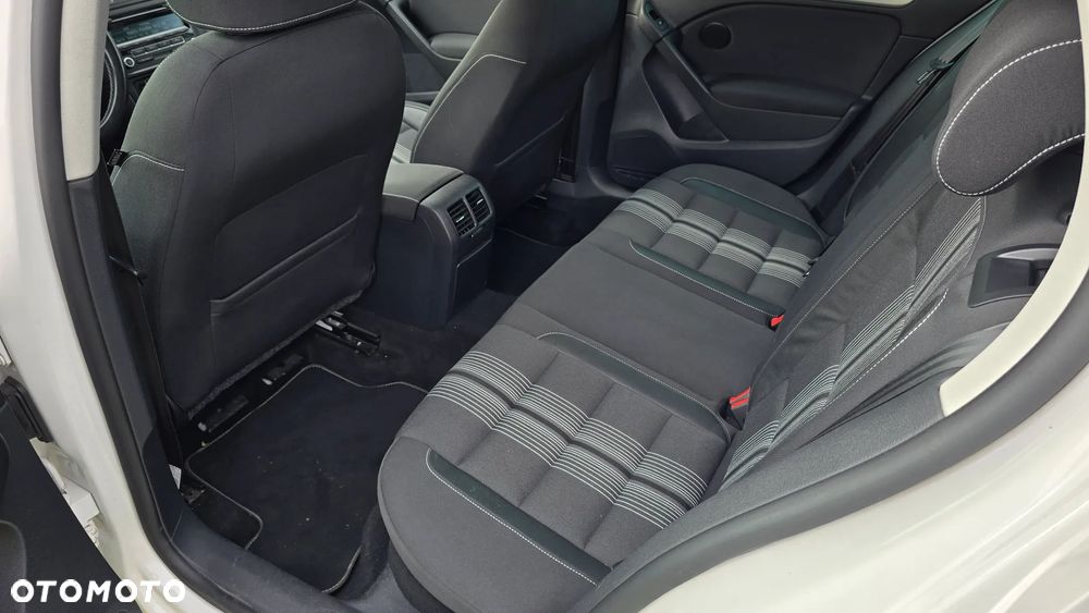 Volkswagen Golf 1.4 MATCH - 14