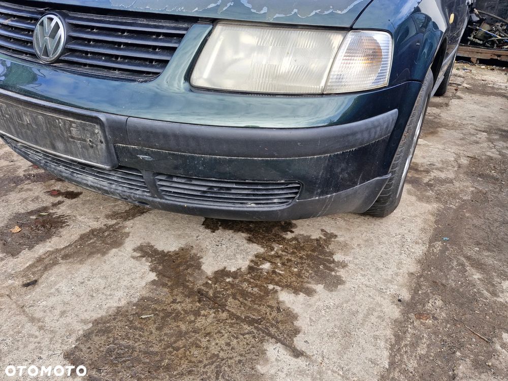 zderzak przód  / zderzak przedni /  Volkswagen Passat B5 (LC6N) - 12