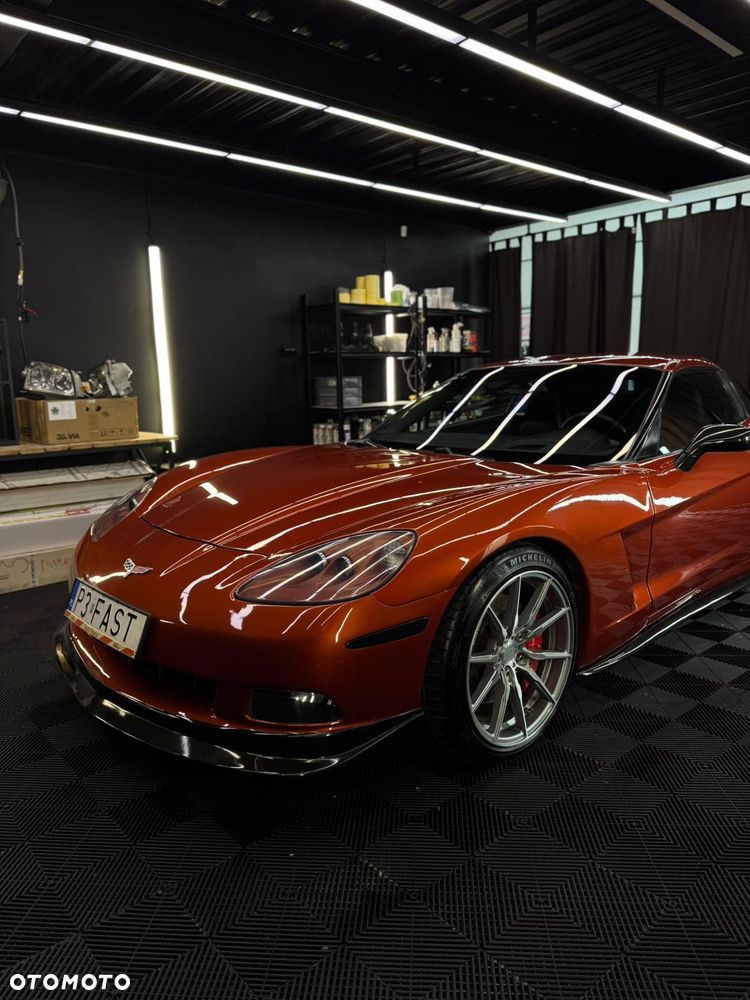 Chevrolet Corvette - 1