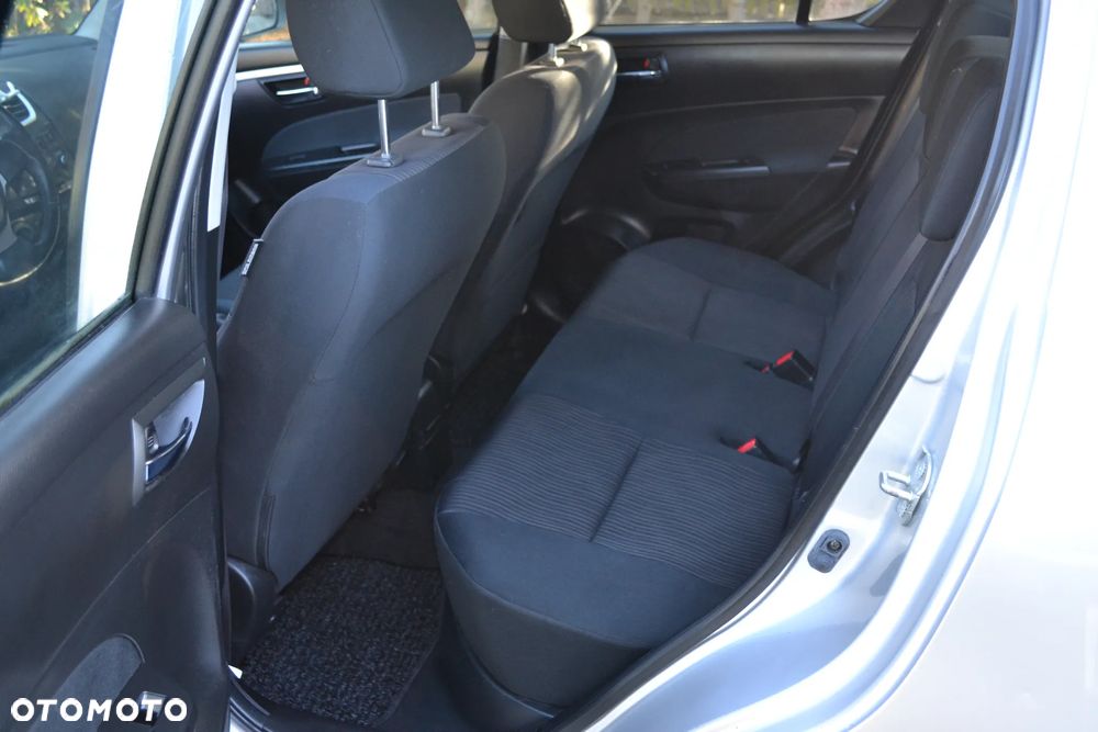 Suzuki Swift 1.2 Premium - 9