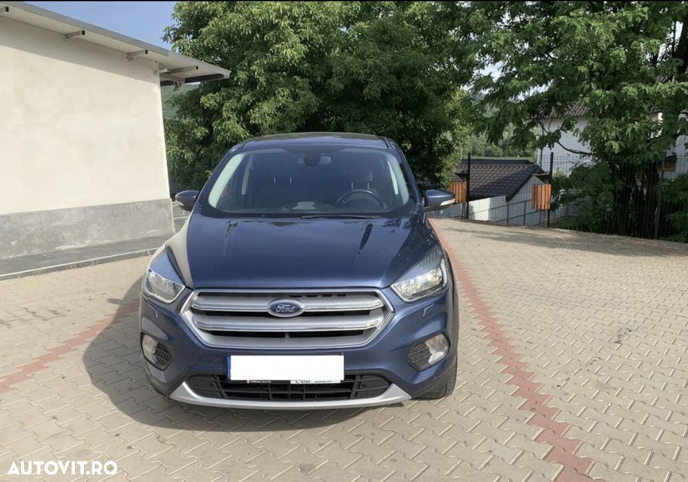 Ford Kuga 2.0 TDCi 2x4 Aut. ST-Line - 1