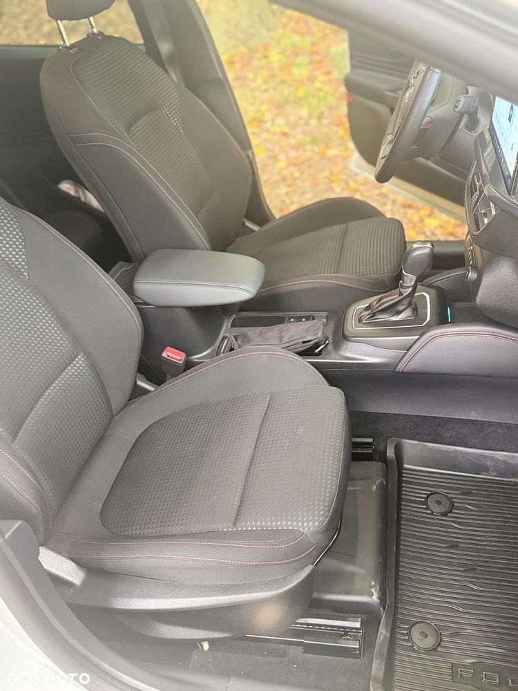 Ford Focus - 11