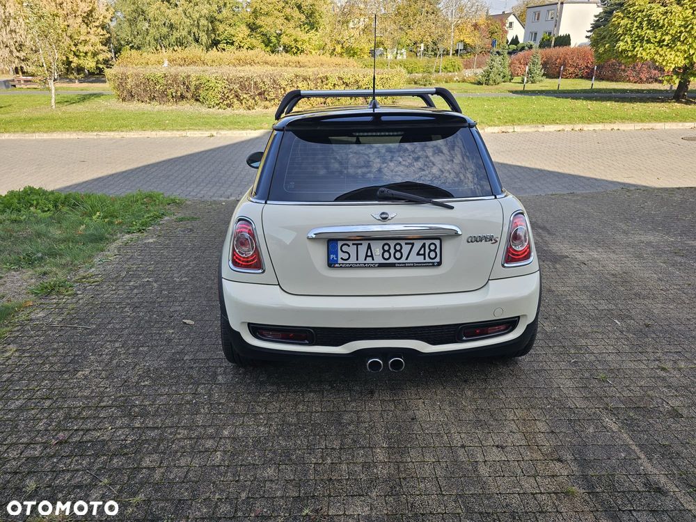Mini Cooper S 2015 photo 3