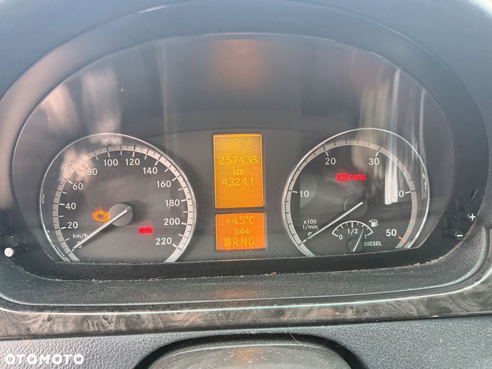Mercedes-Benz Viano 3.0 CDI DPF lang Automatik Avantgarde - 14