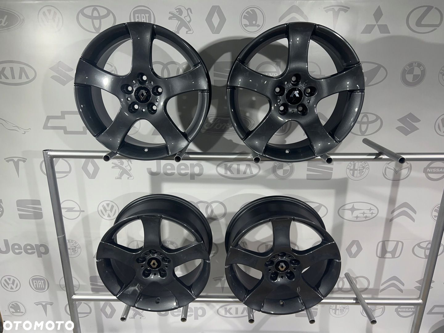 FELGI ALU 17 5X114,3 ET47 RENAULT FONDMETAL - 2