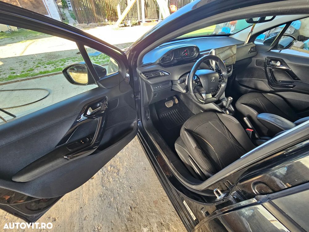 Peugeot 208 e-HDi 68 EGS5 Stop&Start Active - 3