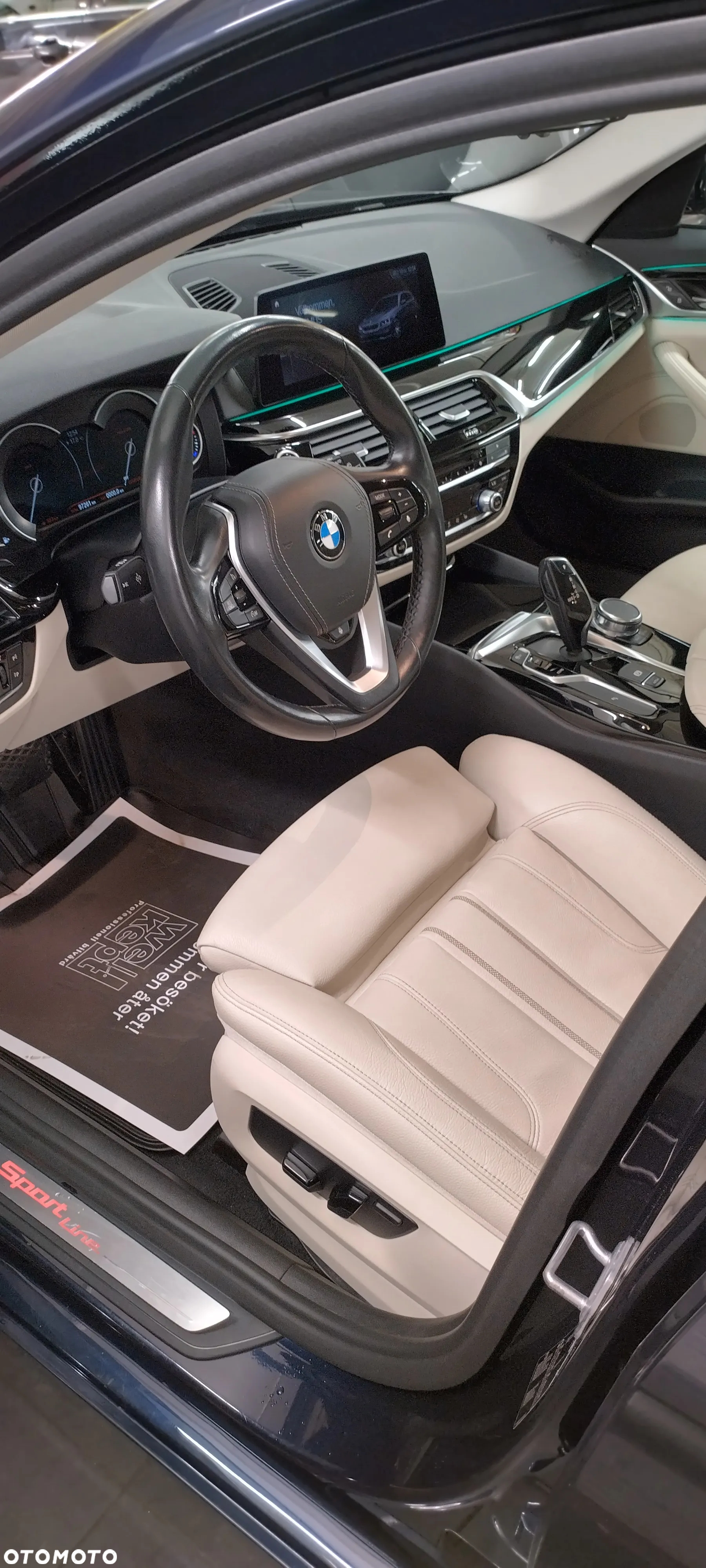 BMW Seria 5 520d Touring Sport Line - 2