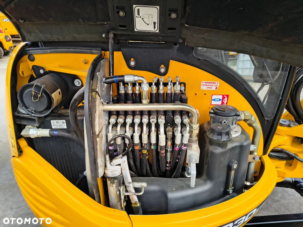 JCB 8030 2017r - 21