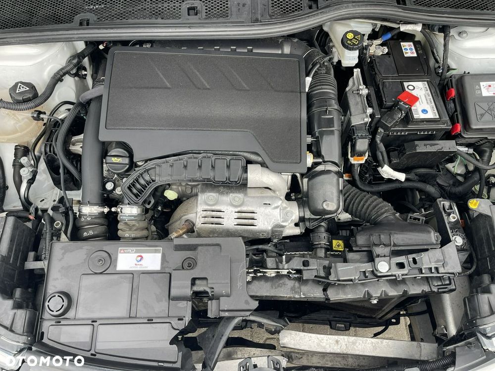 Citroën C4 PureTech 130 Stop&Start EAT8 SHINE - 12