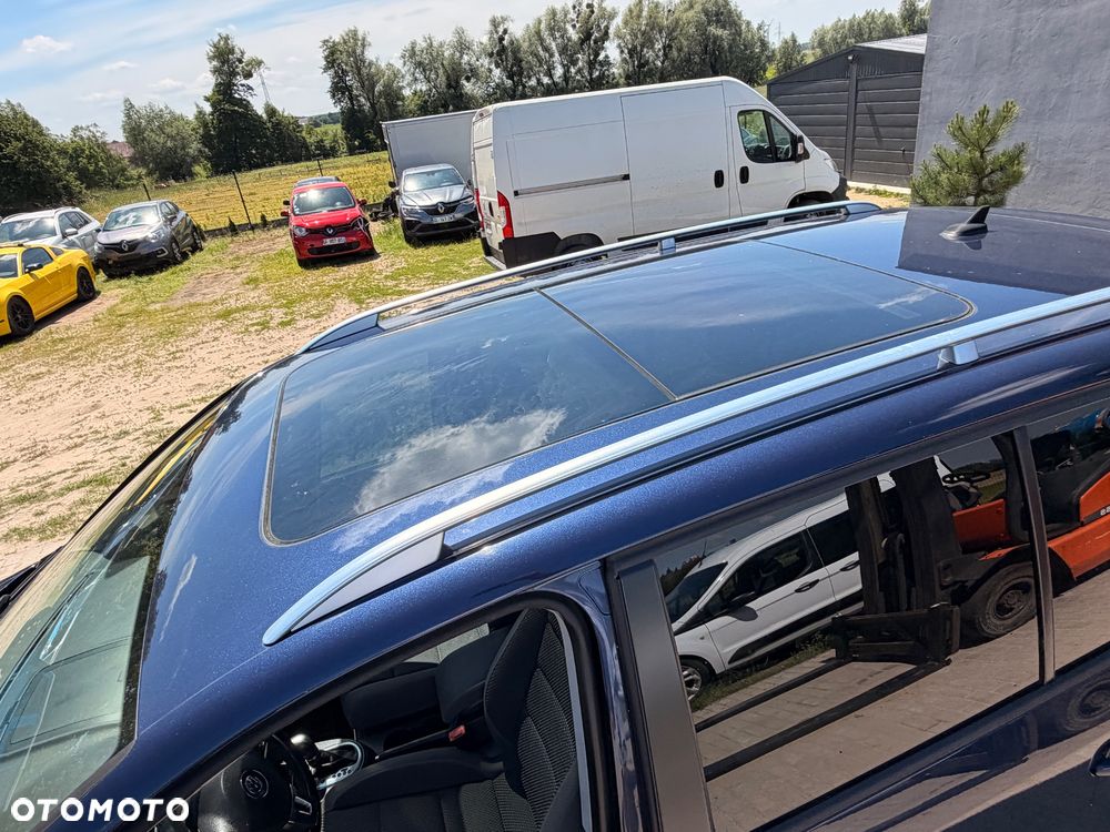 Volkswagen Touran 1.6 TDI DPF BlueMotion Technology DSG Highline - 24