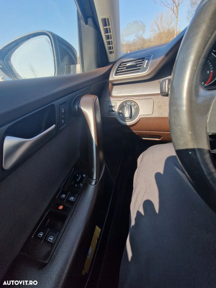 Volkswagen Passat - 6
