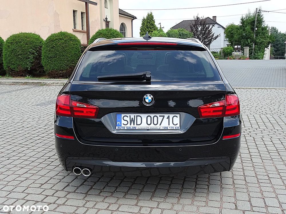 BMW Seria 5 520d - 23