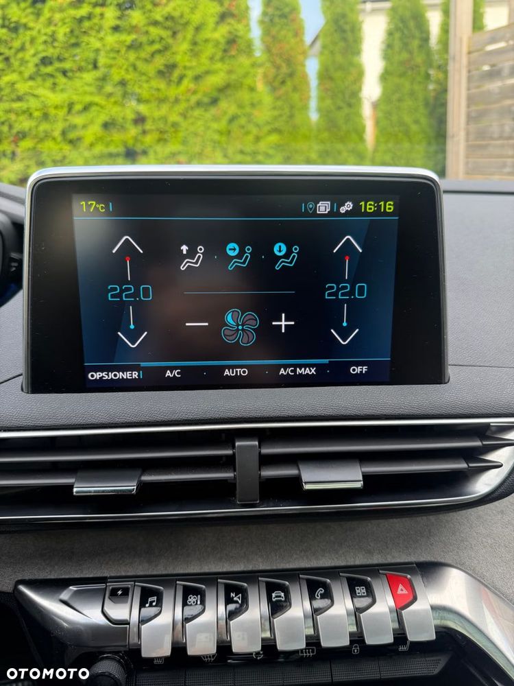 Peugeot 3008 1.6 PureTech HYbrid4 GT Line S&S EAT8 - 15