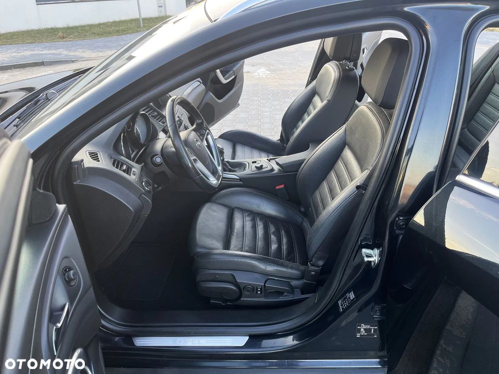 Opel Insignia - 18