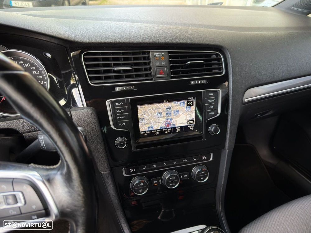 VW Golf 2.0 TDi Highline - 6