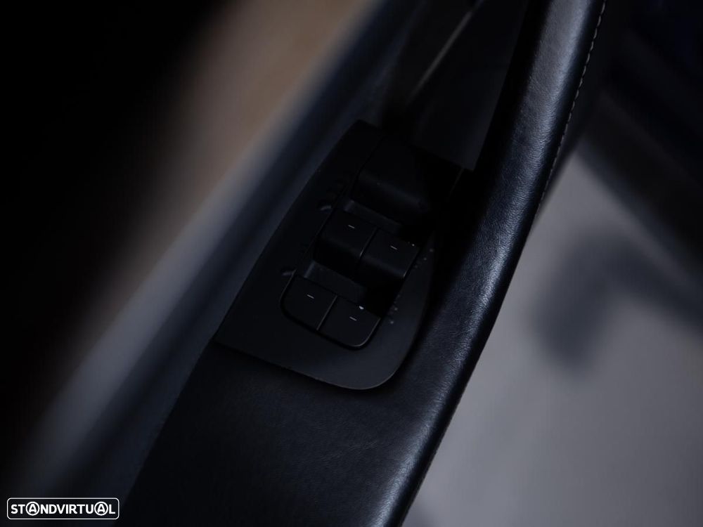 Tesla Model 3 Long Range Tração Integral - 18