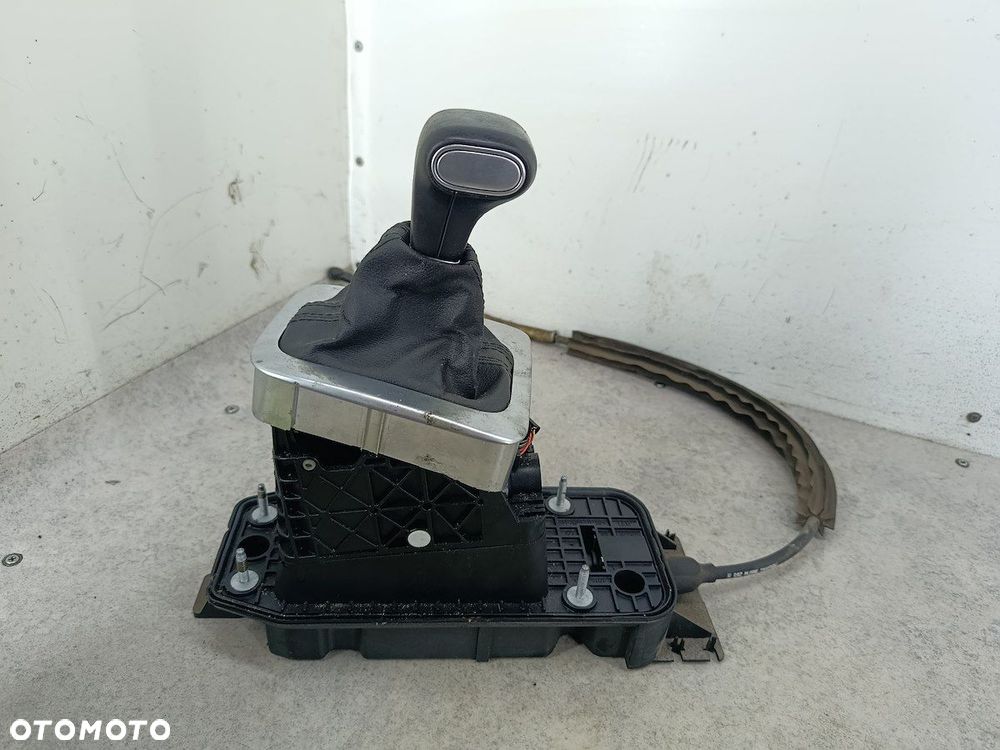 LEWAREK ZMIANY BIEGÓW VW GOLF PLUS I 1K0713061 1K1713025 1.4 TSI - 2