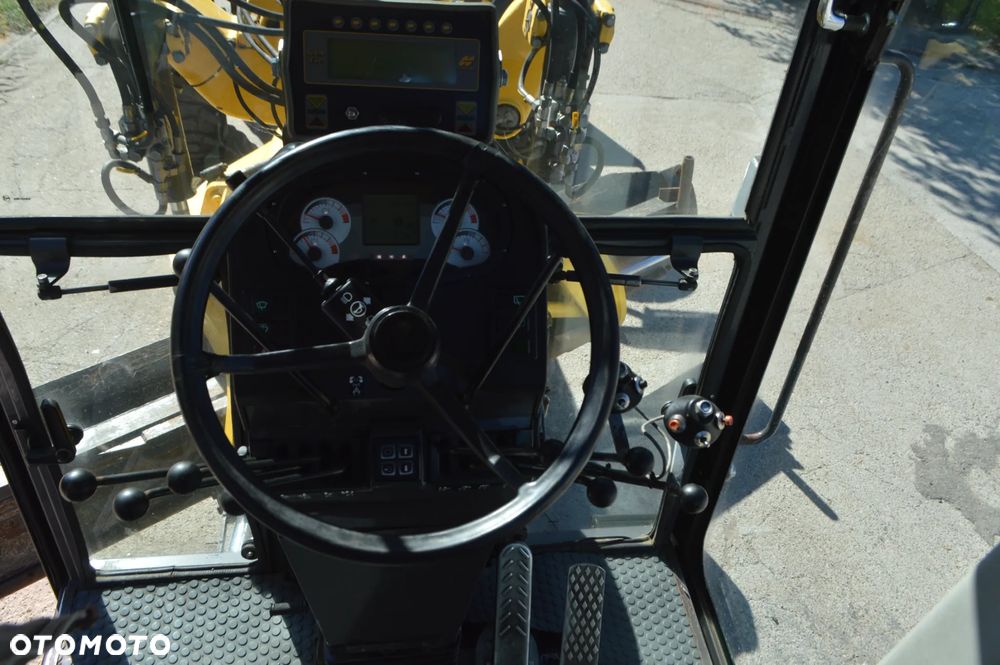 New Holland Równiarka NEW HOLLAND F156.6A *2010* IDEALNA!!! - 28