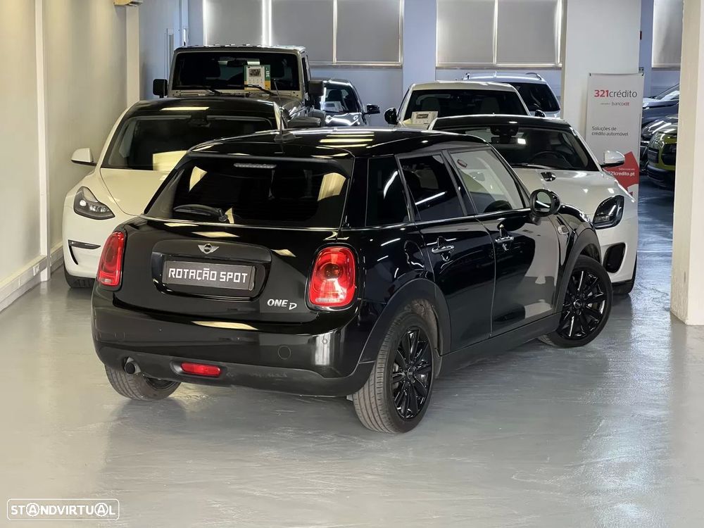 MINI 5 Portas One D - 4