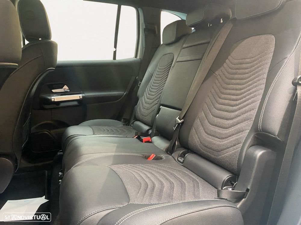 Mercedes-Benz EQB 250 Progressive — fotografia 14