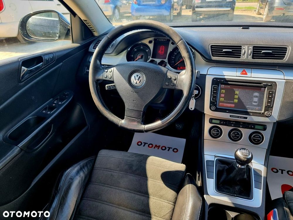 Volkswagen Passat - 14