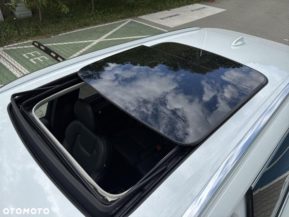 Volvo XC 90 - 31