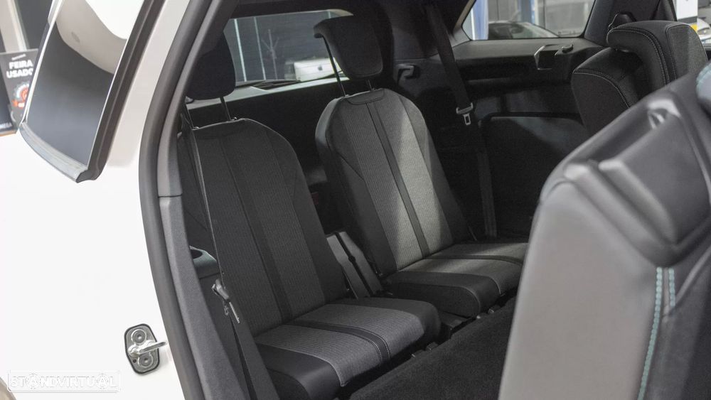 Peugeot 5008 1.2 PureTech Allure EAT8 - 11