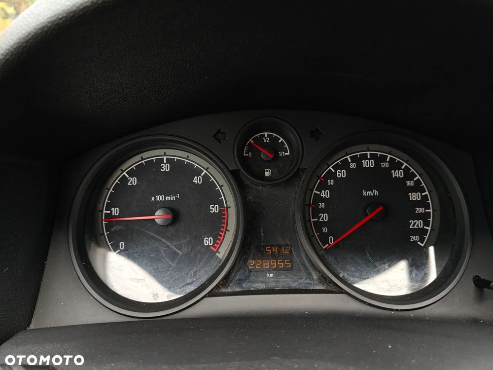Opel Astra 1.7 CDTI DPF - 14