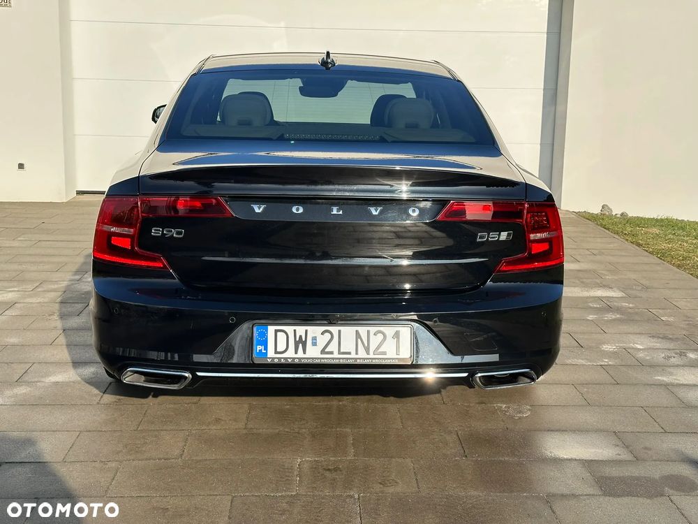 Volvo S90 D5 SCR AWD Inscription - 32