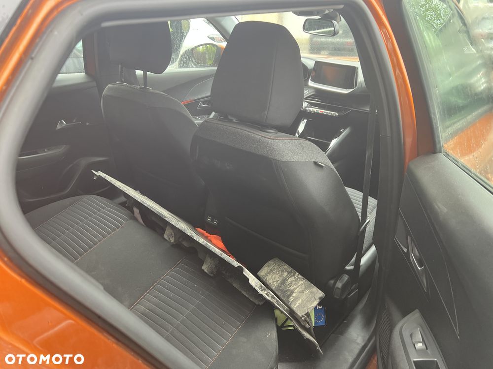 Peugeot 2008 136 Allure - 12