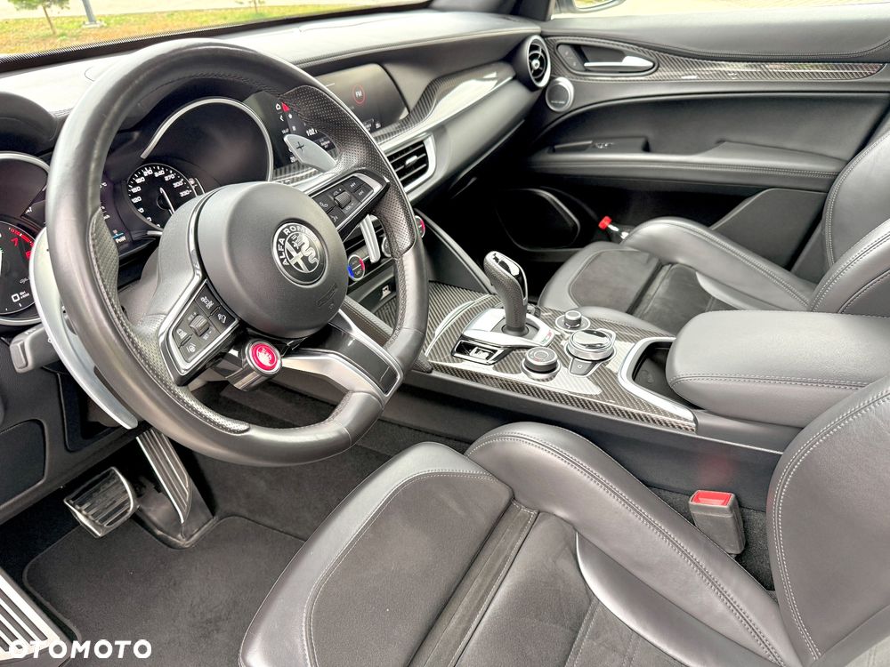 Alfa Romeo Stelvio 2.9 V6 Bi-Turbo Quadrifoglio Q4 - 9