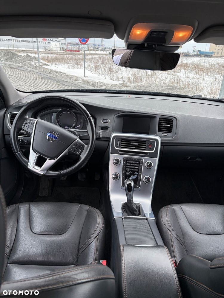 Volvo V60 Cross Country D4 Summum - 9
