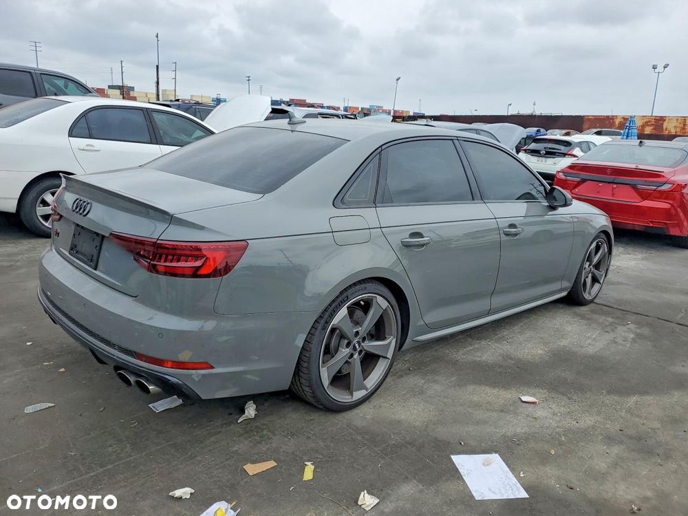 Audi S4 Limousine - 4